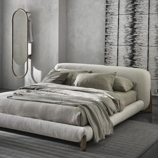 Минималистичная кровать Softbay bed
