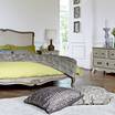 Кровать с деревянным изголовьем Estampe