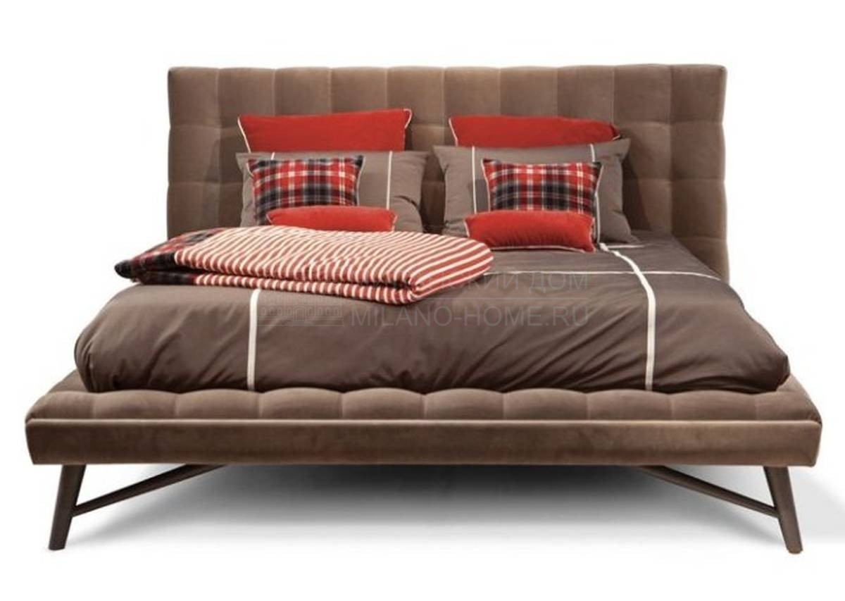 Кровать с мягким изголовьем Profile bed из Франции фабрики ROCHE BOBOIS