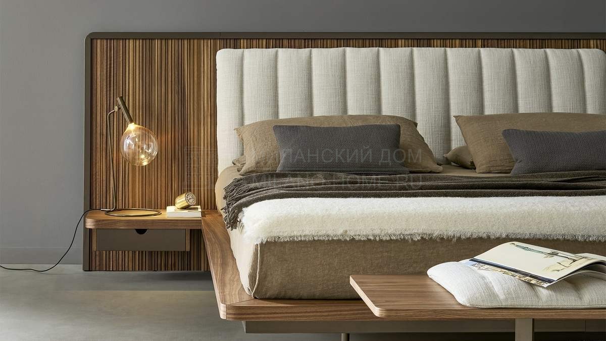 Двуспальная кровать Nelson bed из Италии фабрики BONALDO