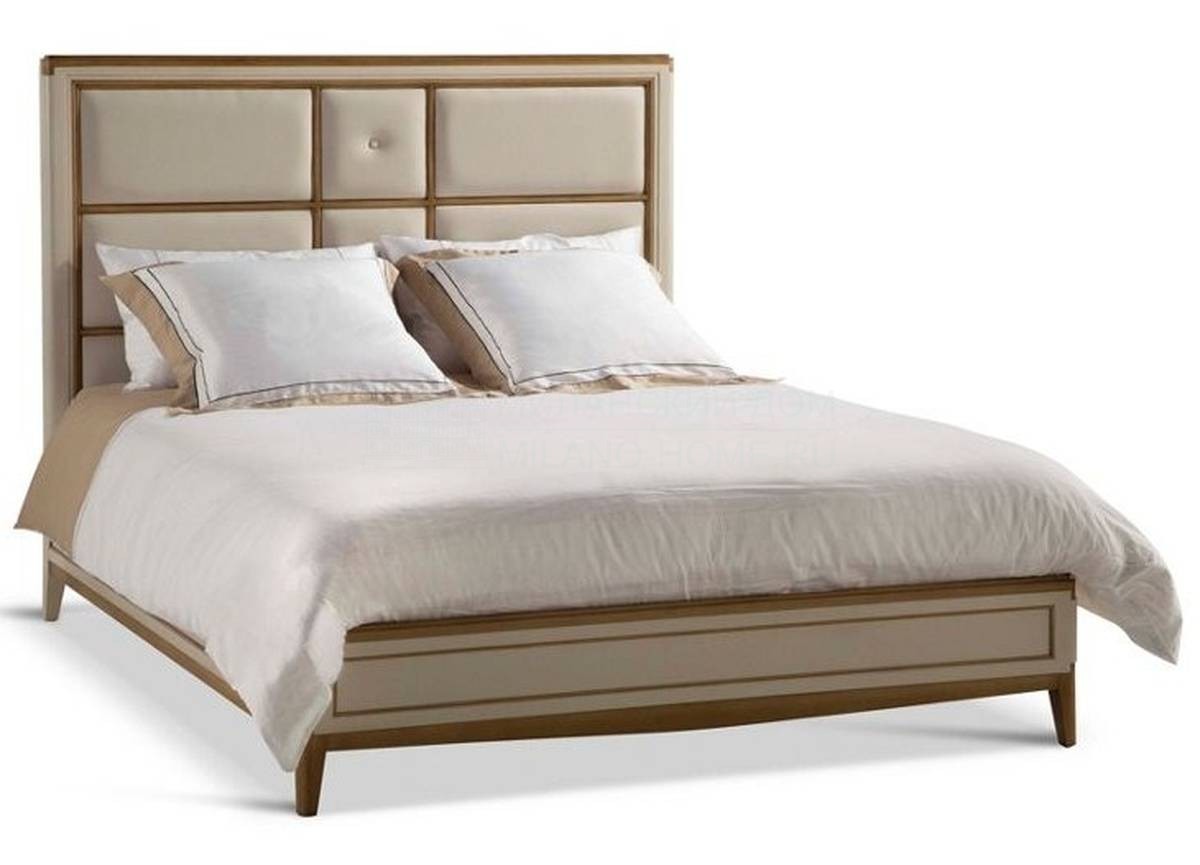 Кровать с мягким изголовьем Claridge из Франции фабрики ROCHE BOBOIS