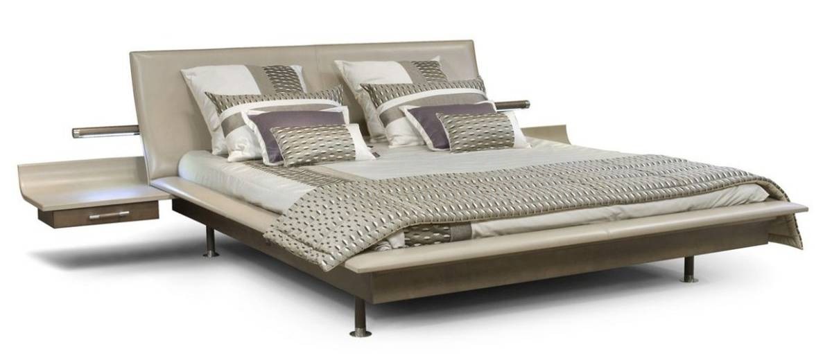 Кожаная кровать Vanity из Франции фабрики ROCHE BOBOIS