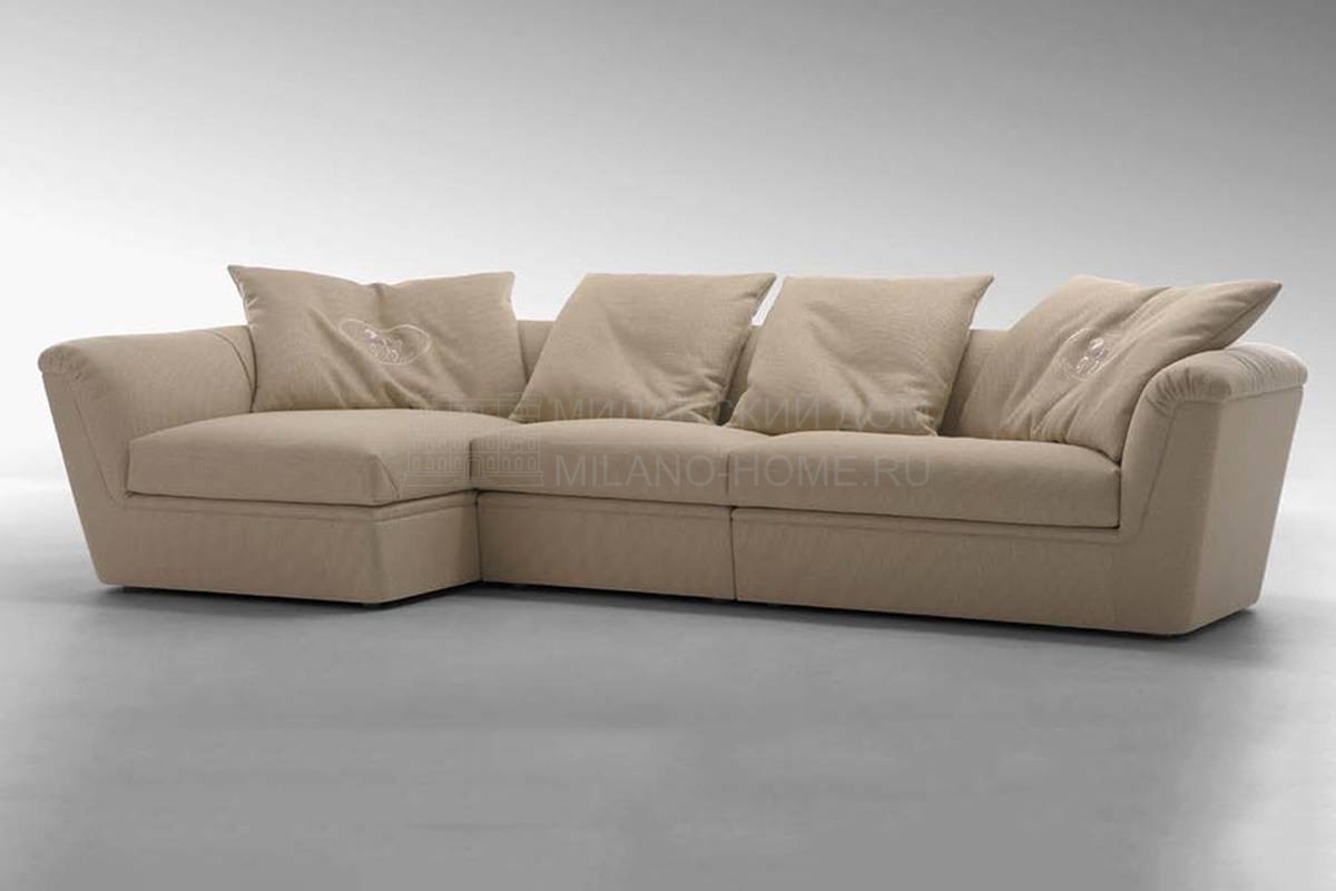Прямой диван Cocoon low из Италии фабрики FENDI Casa