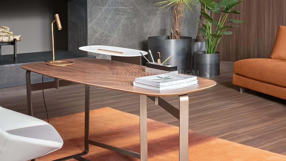 Письменный стол Gauss desk из Италии фабрики BONALDO