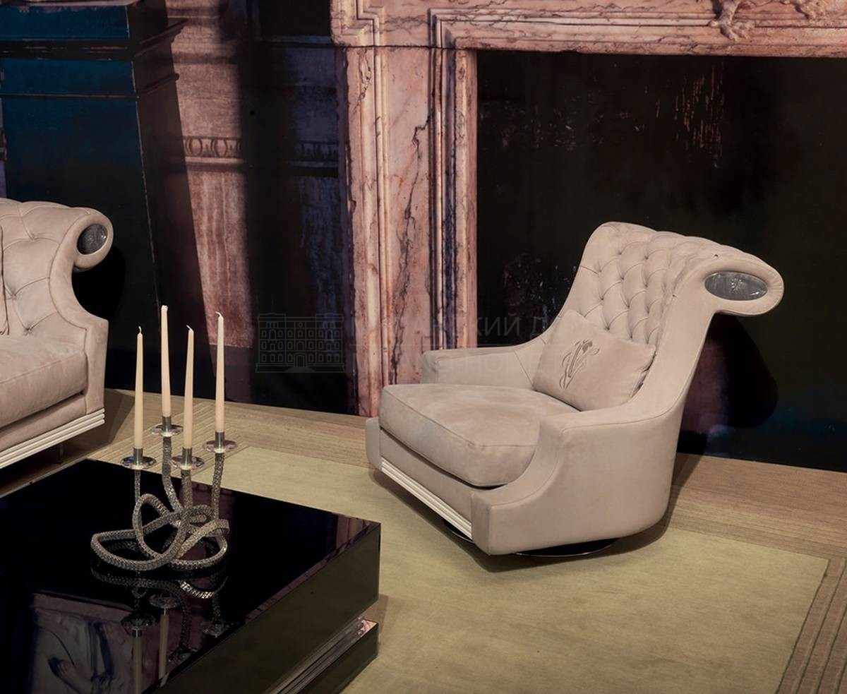 Каминное кресло Valancourt из Италии фабрики IPE CAVALLI VISIONNAIRE