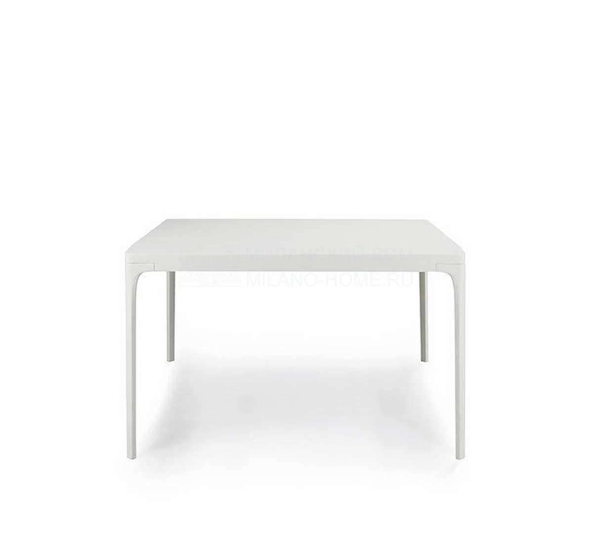Обеденный стол Play dining table small из Италии фабрики ETHIMO