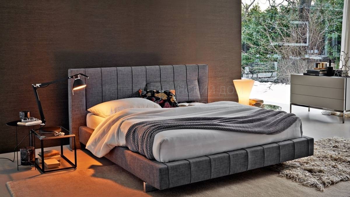 Кровать с мягким изголовьем High-Wave/bed из Италии фабрики MOLTENI