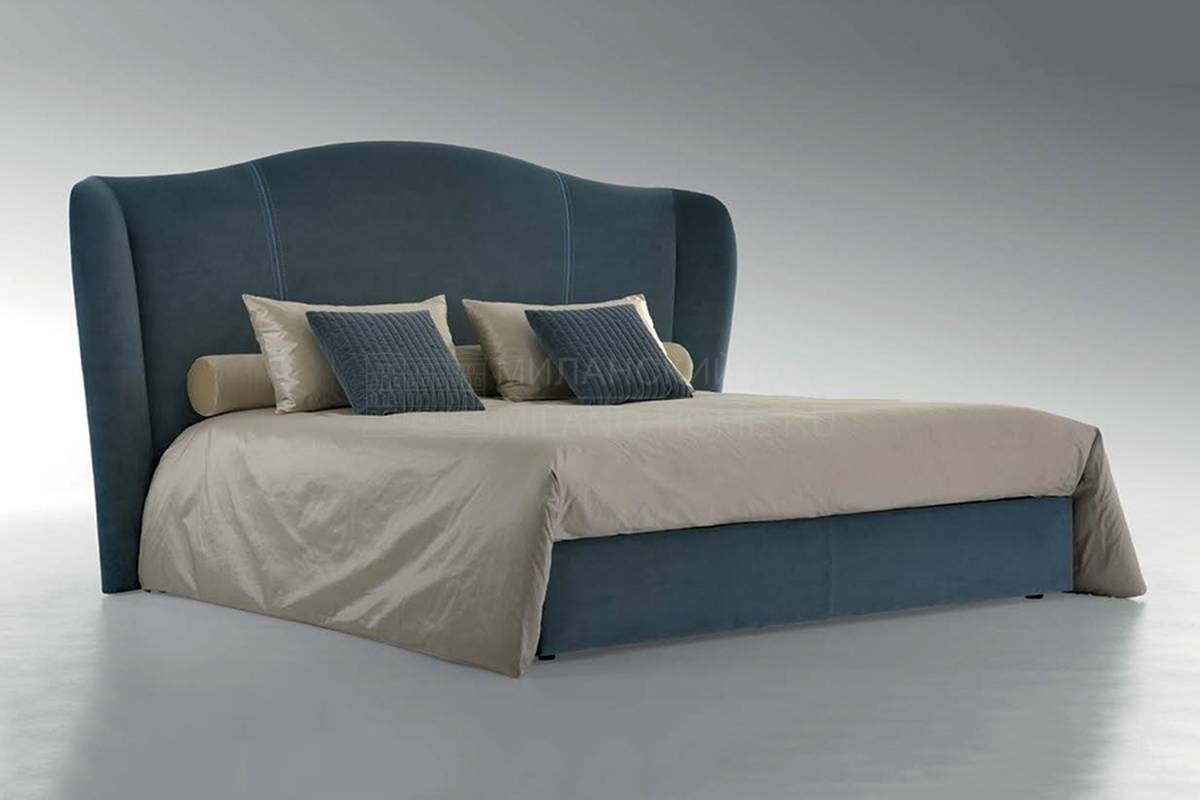 Кровать с мягким изголовьем Athenee из Италии фабрики FENDI Casa