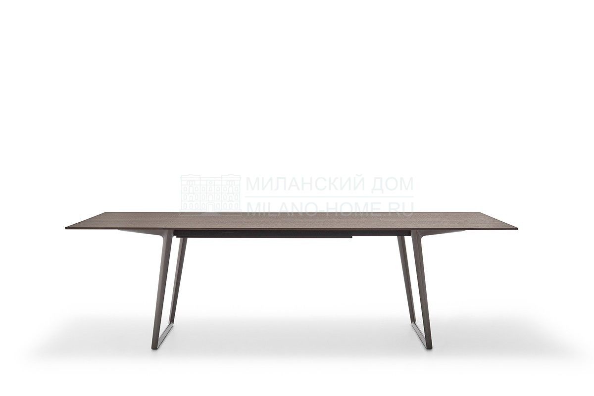 Обеденный стол Axy dining table от MDF ITALIA из Италии на заказ в Москве -  купить в студии Миланский Дом