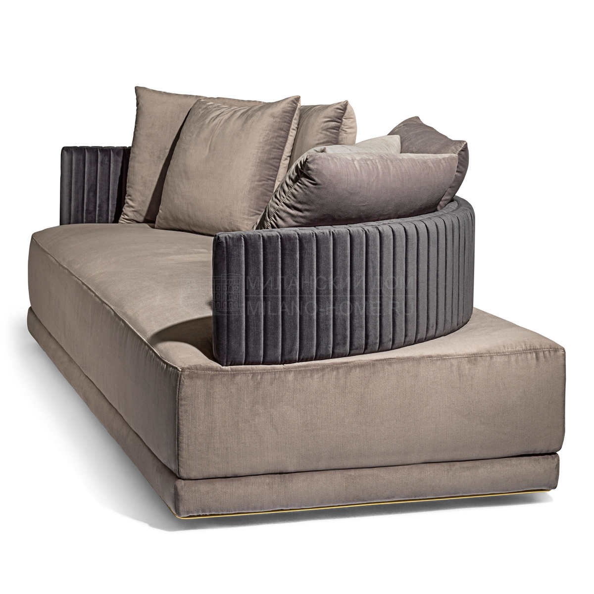 Прямой диван Miller sofa из Италии фабрики IPE CAVALLI VISIONNAIRE