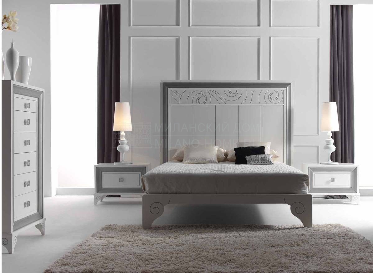 Кровать с деревянным изголовьем Galiano selection/10 bed из Испании фабрики MUGALI