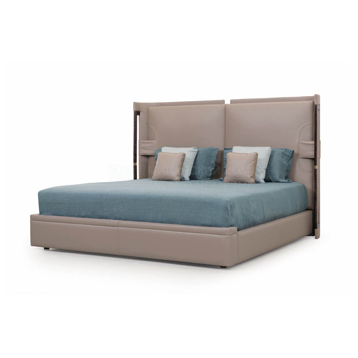 Двуспальная кровать Eclipse bed из Италии фабрики TURRI