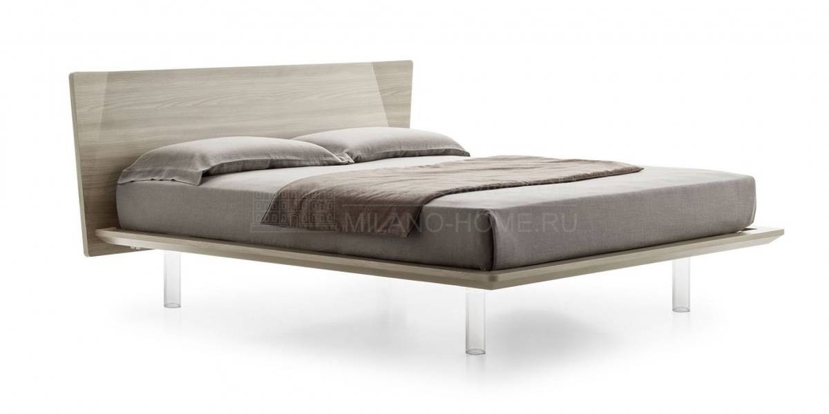 Кровать с деревянным изголовьем Skadi/bed из Италии фабрики ORME