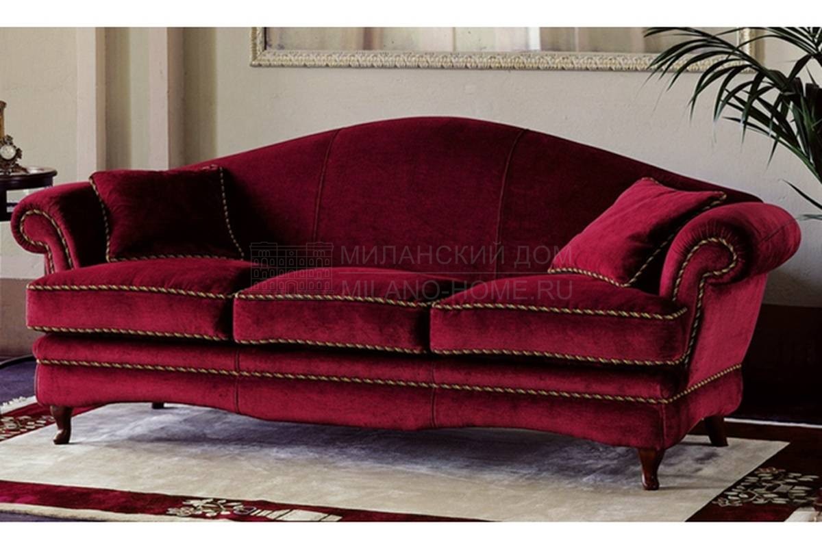 Прямой диван Segesta из Италии фабрики PIGOLI