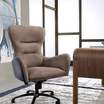 Кожаное кресло Gianpier Swivel chair