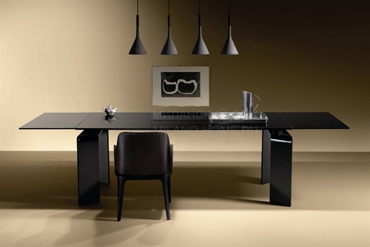 Обеденный стол Ray Plus Black/table из Италии фабрики FIAM ITALIA