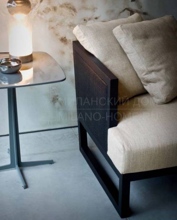 Прямой диван Agra divano из Италии фабрики BUSNELLI