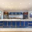 Кухня с островом Sapphire blue kitchen — фотография 2