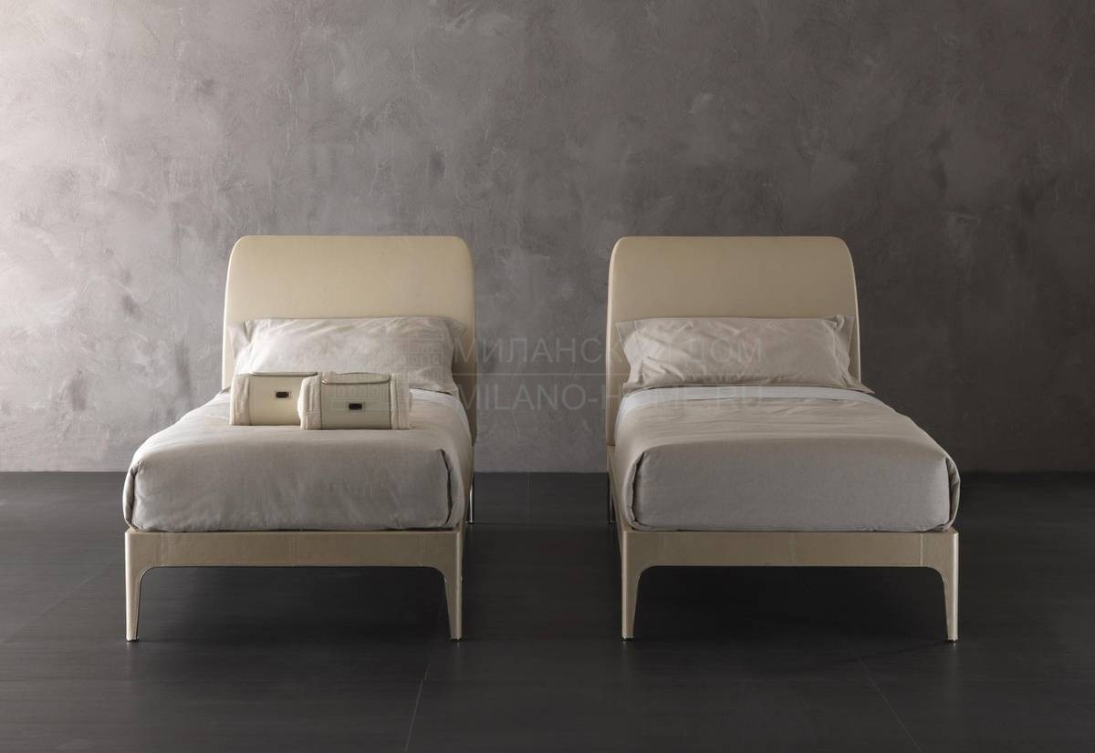 Кровать с мягким изголовьем Taylor/W02 из Италии фабрики RUGIANO