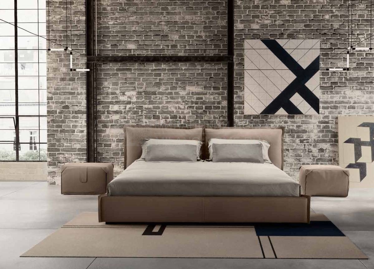 Кровать с мягким изголовьем Edge night из Италии фабрики GAMMA ARREDAMENTI