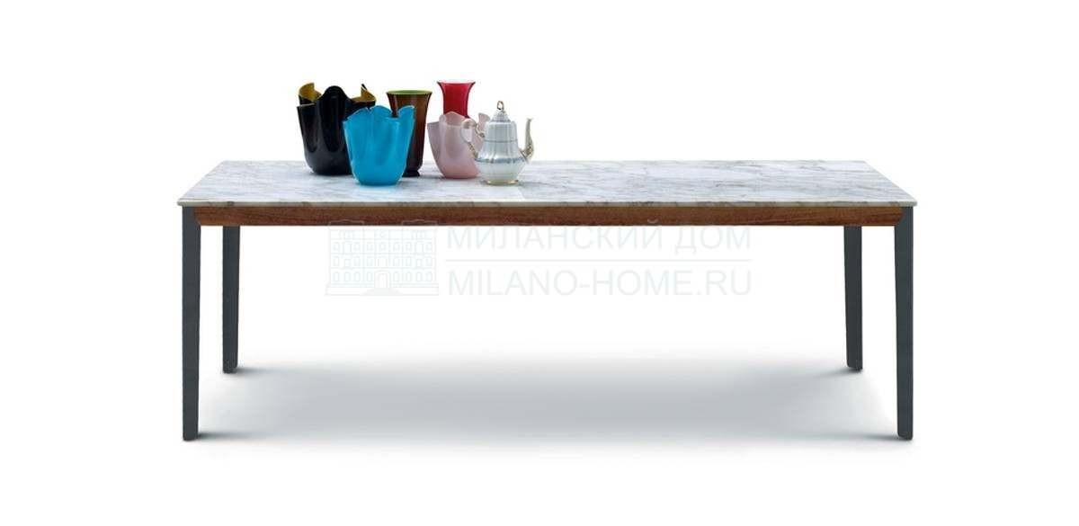 Обеденный стол Hug dining table из Италии фабрики ARFLEX