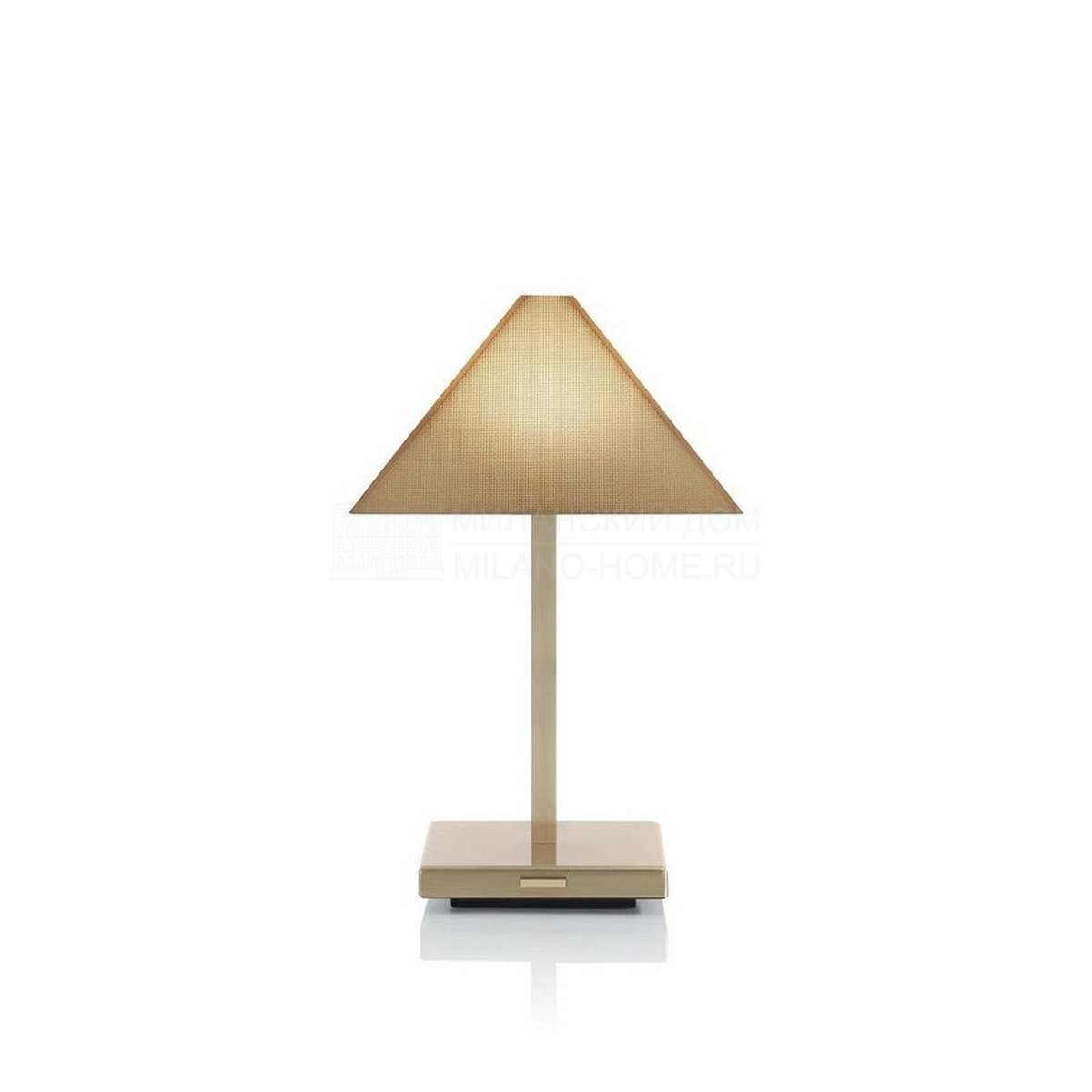 Настольная лампа Logo mini table lamp из Италии фабрики ARMANI CASA