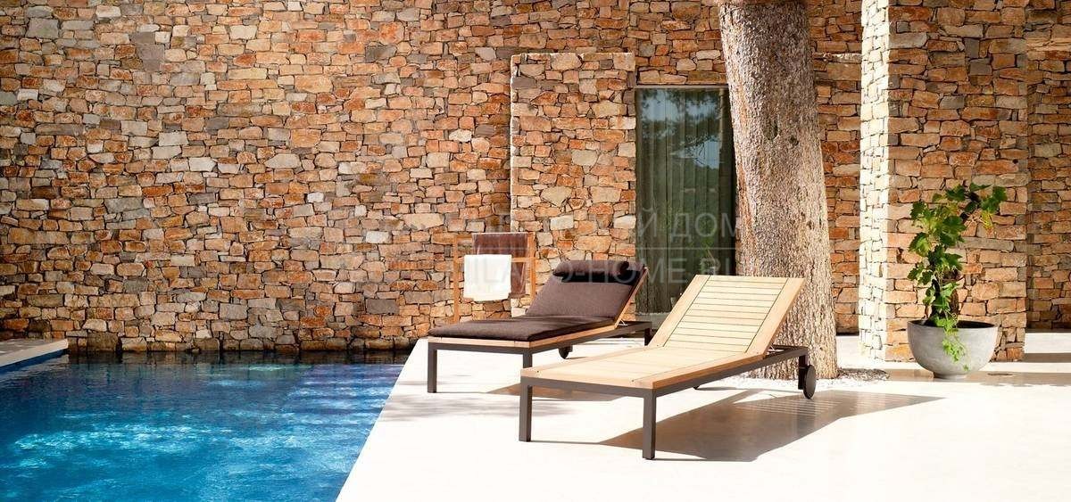 Шезлонг для улицы Natal Alu teak lounger из Бельгии фабрики TRIBU