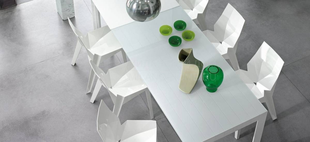 Обеденный стол Cross/table из Италии фабрики BONALDO