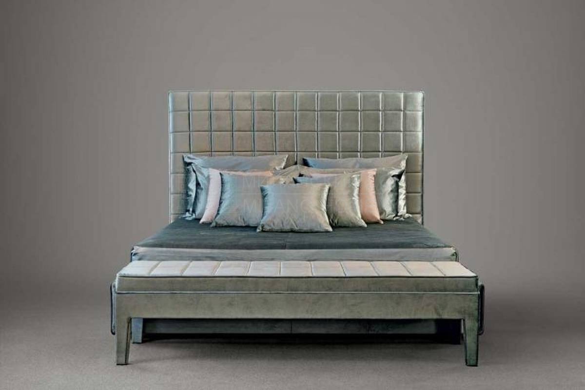 Кровать с мягким изголовьем Lubecca из Италии фабрики OASIS