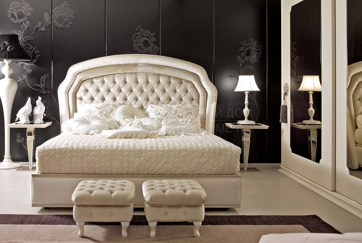 Кровать с мягким изголовьем Mademoiselle/MAM из Италии фабрики GIUSTI PORTOS